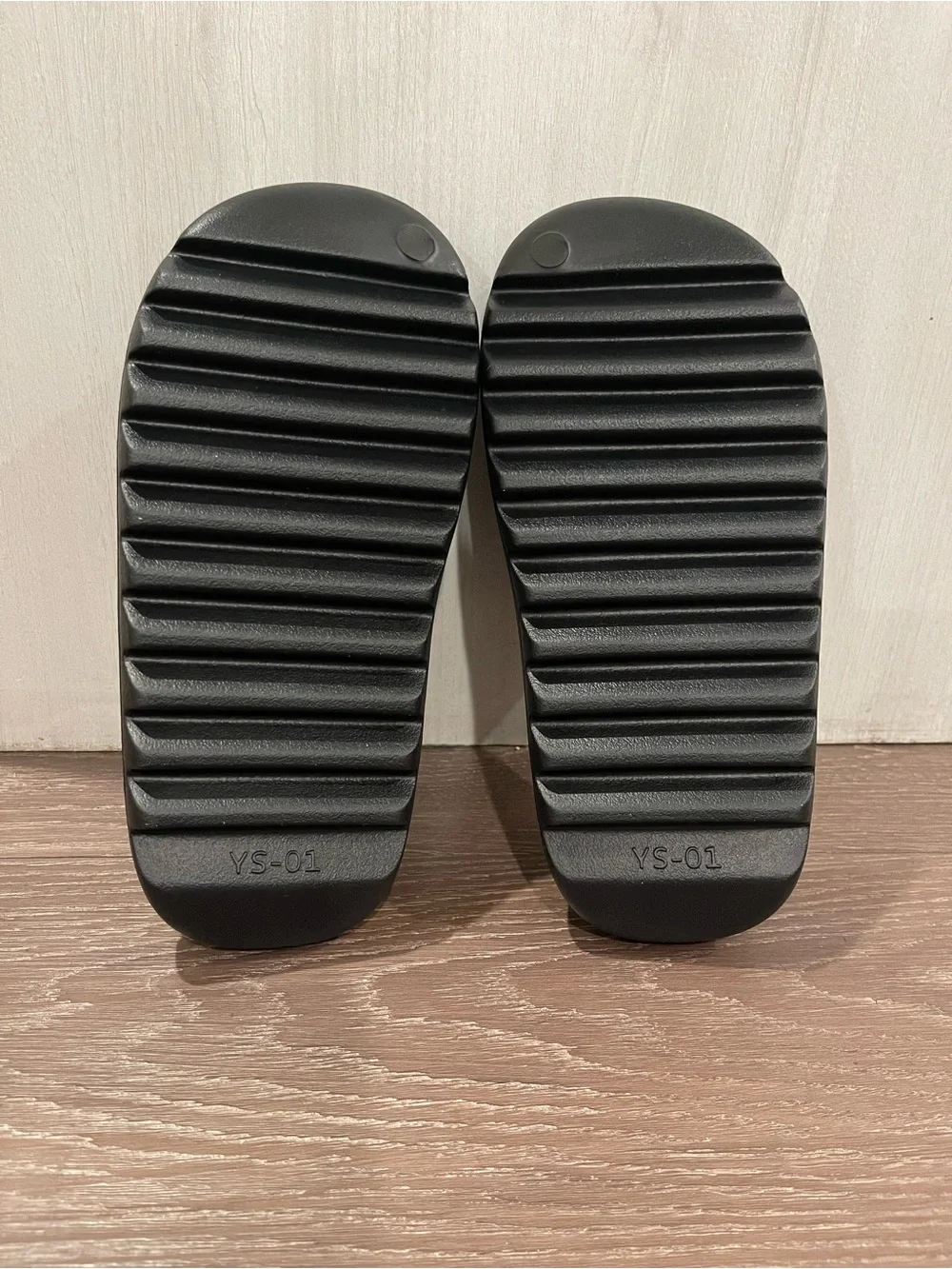 YZY YS-01 Black Slides Men's Size 9